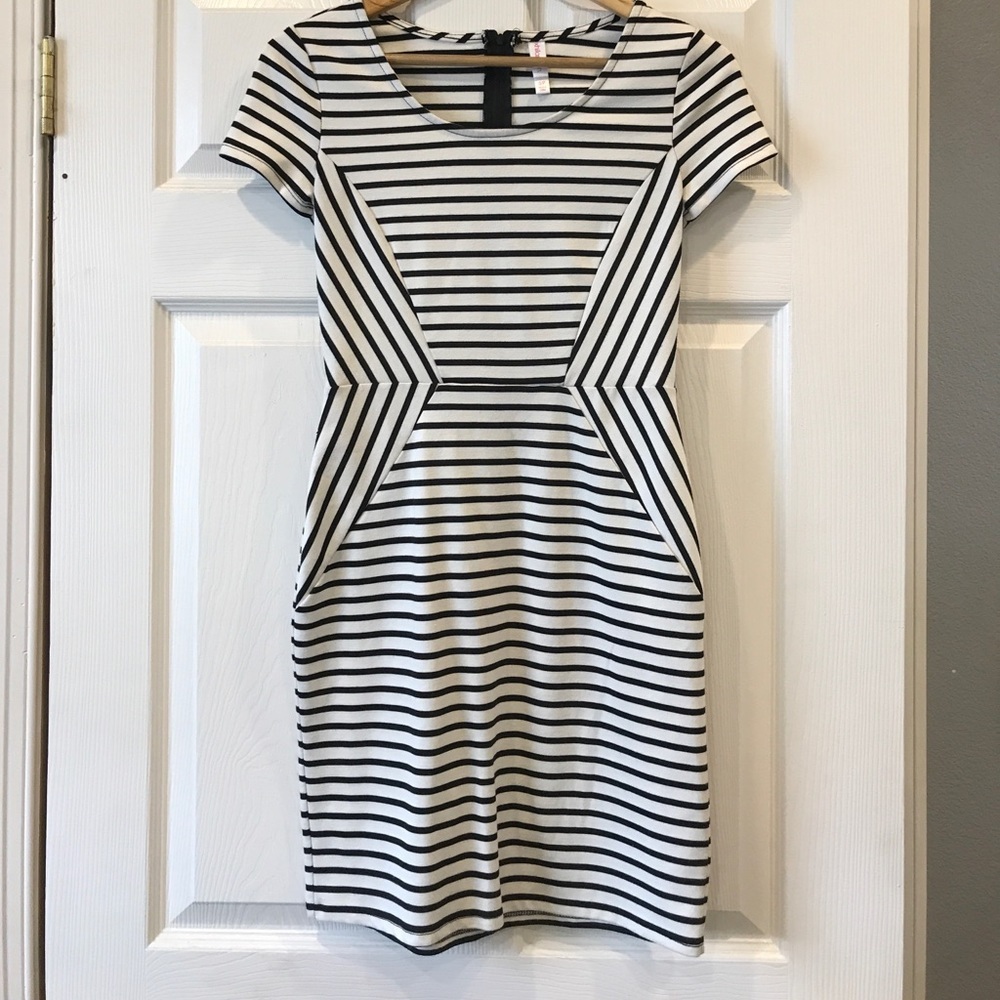 Black and white stripped dress (fitted)